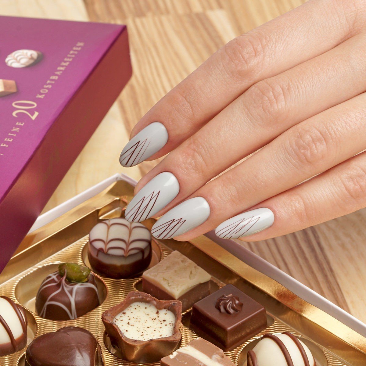 SEMILAC SPIDER GUM 11 MILK CHOCOLATE - dermes store